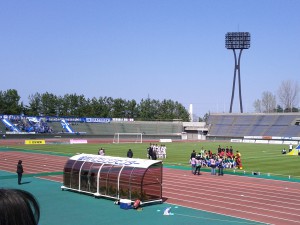 西部緑地公園陸上競技場でのホーム戦